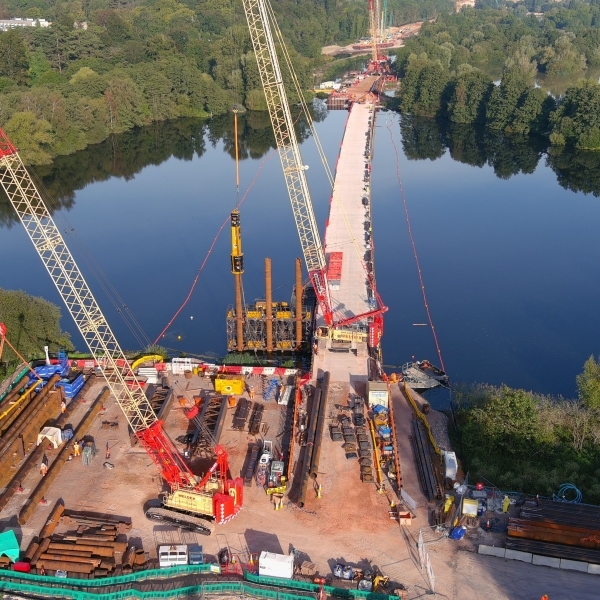 Volkerstevn - HS2 - Colne Valley - Piling.JPG